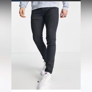 Levi’s 519 W36L32 (measures 31”) EXTREME SKINNY JEANS Black Wash